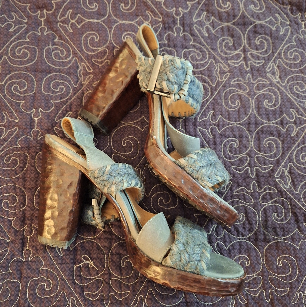 Hopscotch Tuggawar blue Fluevog Heeled Sandals